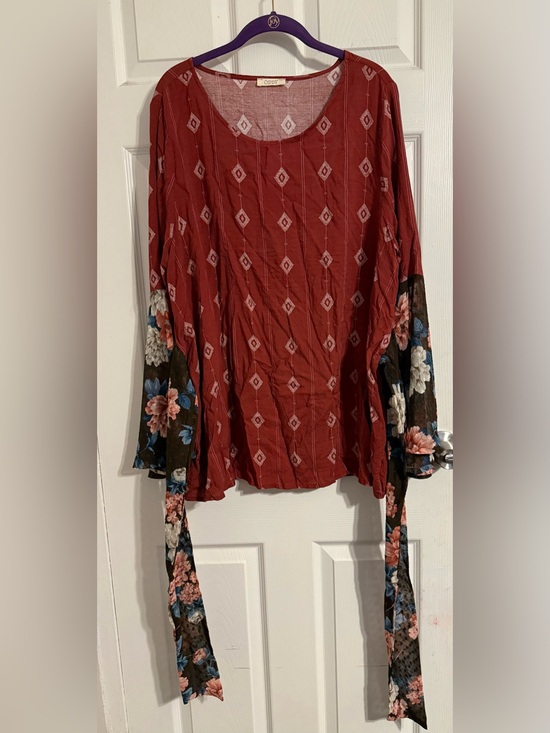 Oddi Tops - Boho Diamond-Print Rust Tunic with Floral Tie Sleeves